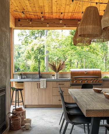 boho-inspired outdoor kitchen