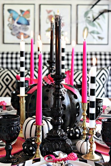 hot pink and black and white halloween color scheme