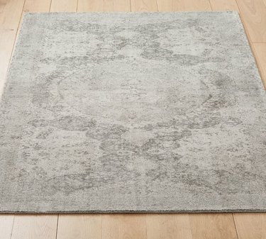Wool rug in shades of grey