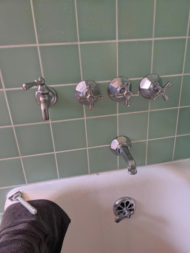 What is that mysterious second faucet to the left of the tub?