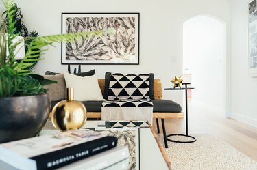 11 Stunning Colors That Go With Gold And Black | Hunker