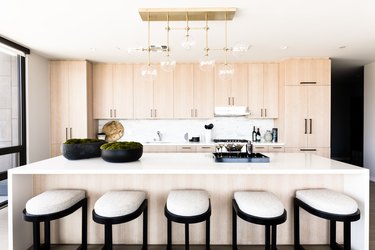 oak cabinets pendant lighting