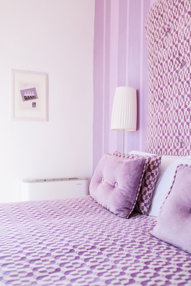 Lavender monochromatic room