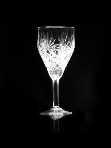 Does Waterford crystal always have markings? : r/glasscollecting