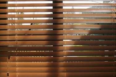 How to Fix Blinds String