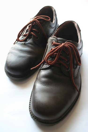 How To Remove Paint From Leather Shoes, Remove Oil From Leather Shoes
