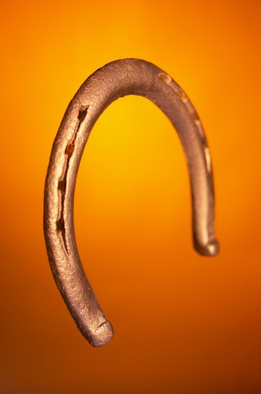 Horseshoe for good luck: Where to place horseshoe at home?