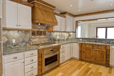 The Best Color Granite Countertop For Honey Oak Cabinets Hunker