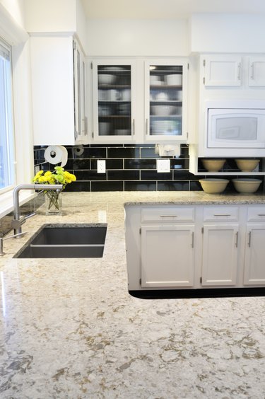 Bright, Modern Kitchen