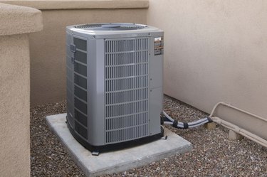 difference between swamp cooler and ac