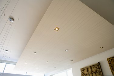 Drop ceiling store recessed lighting