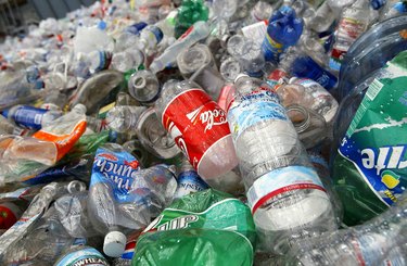 Bottled Water Craze Outpaces Recycling Efforts