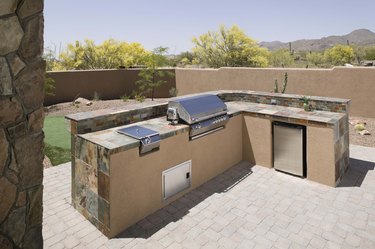 Outdoor counter and grill