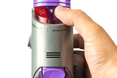 Dyson v6 on sale battery reset