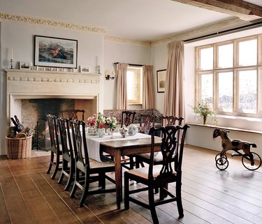 English Country Style, English Country Dining Room Chairs