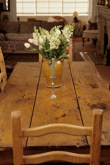 Plank style dining table DIY