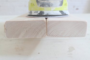 Comparing sanded and unsanded board ends