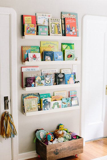 book display nursery