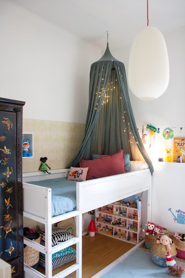 children's bedroom