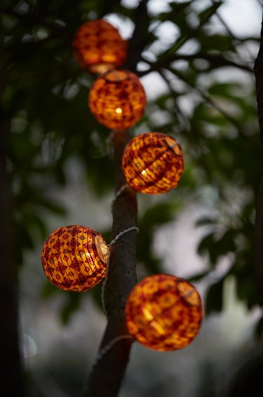 12 Outdoor String Lights for Your Yard | Hunker