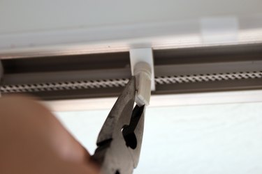 How to Replace Vertical Blind Clips | Hunker