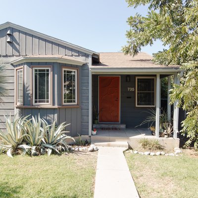 bungalow house