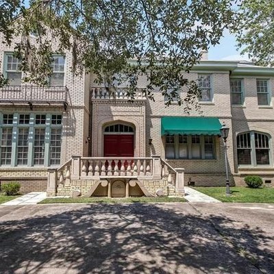 savannah home for sale