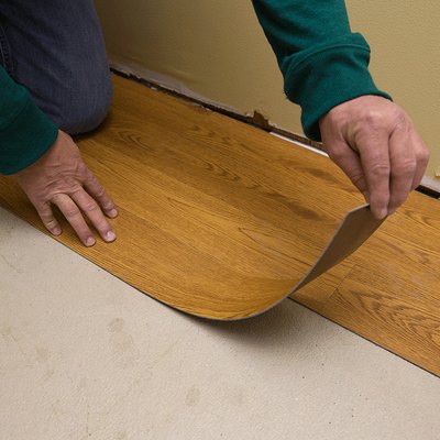 installing vinyl plank.