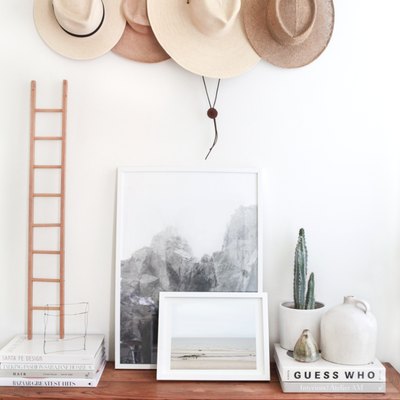 hat display