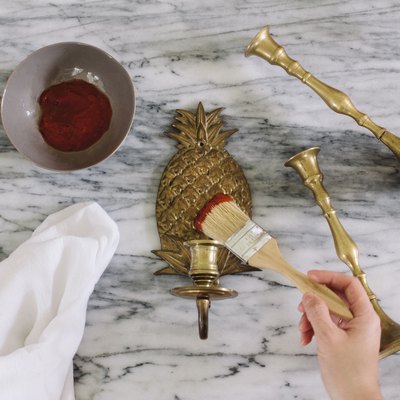Cleaning brass using ketchup
