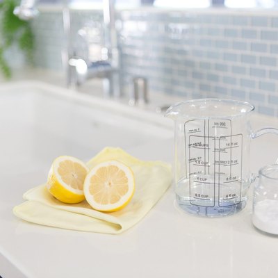Clean a smelly drain with lemons.