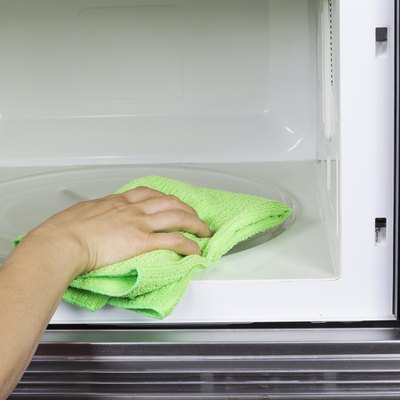 Cleaning inside of Microwave Oven