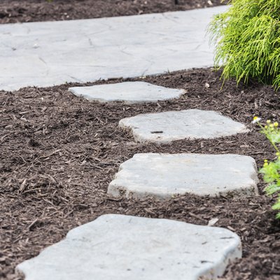 New Pine Bark Mulch Landscaped Footpath Flagstones