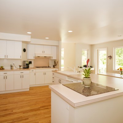 Bright and Spacious Kitchen