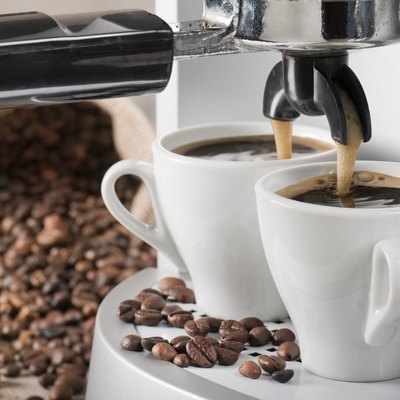 Coffee machine and coffee beans