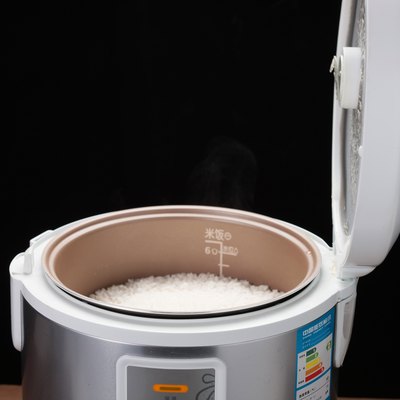 Electric rice cooker cooking
