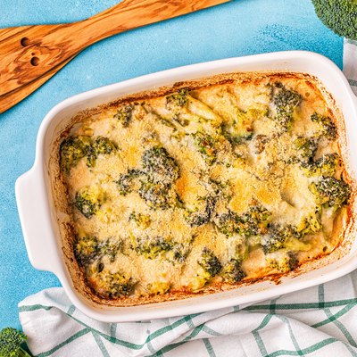 Broccoli gratin in a baking dish