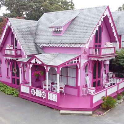the pink house cottage in Martha’s Vineyard Camp Meeting Association