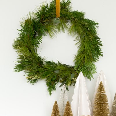 how to make a DIY Foraged Holiday Wreath