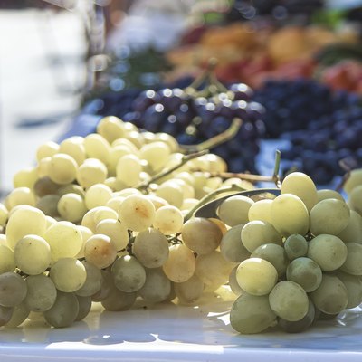Organic grapes at the farmer's market