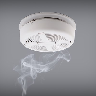 Smoke detector with wispy smoke