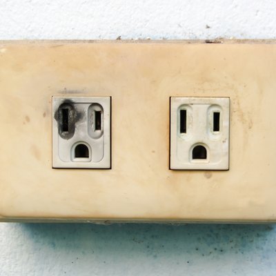 electrical failure in power outlet