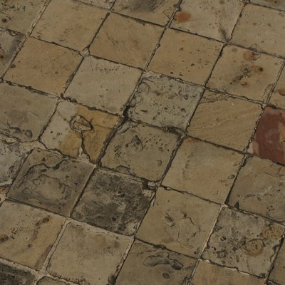 Ceramic floor tiles