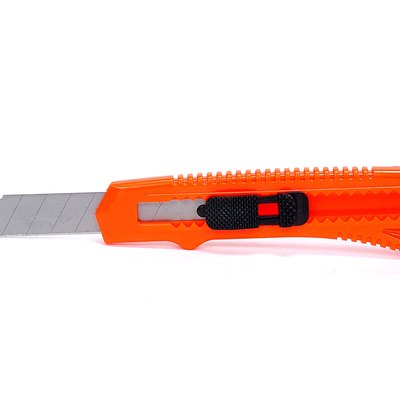 Box cutter