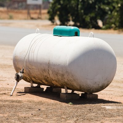 Propane gas tank