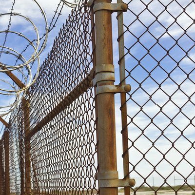 Circle Barb Wire Fence