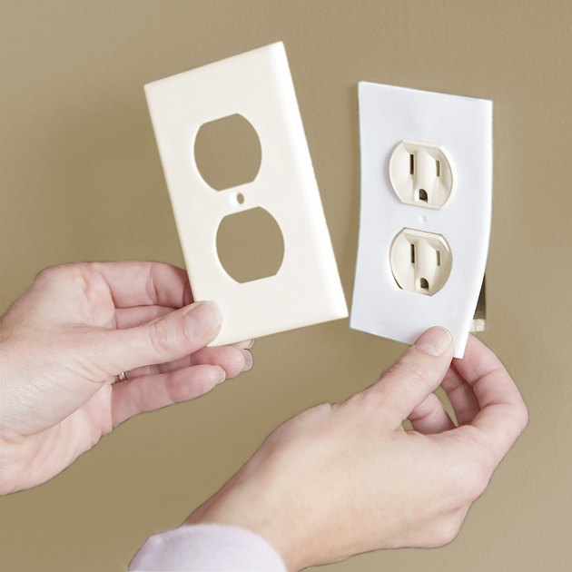 Foam receptacle backer.