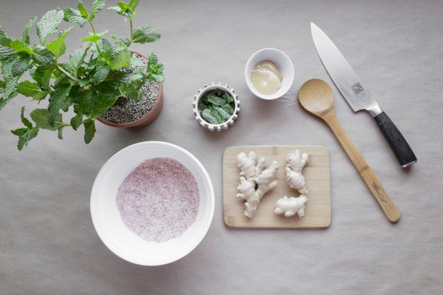 DIY Body Scrub With Mint and Ginger