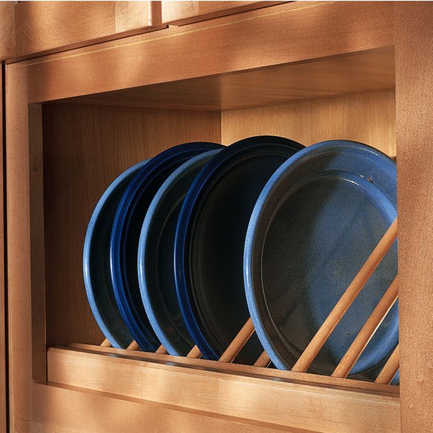 Plate rack.