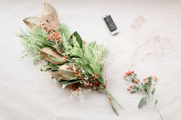 How to create a winter garland centerpiece using real branches and foliage